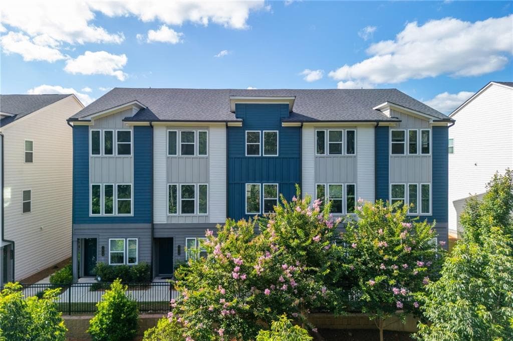 1517 Layton Lane