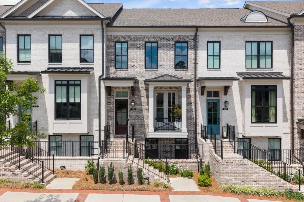 3 bedroom, 4 bathroom, 2,105 sq ft townhouse for sale at 520 Fisher Drive, Alpharetta, GA 30009 — photo 7