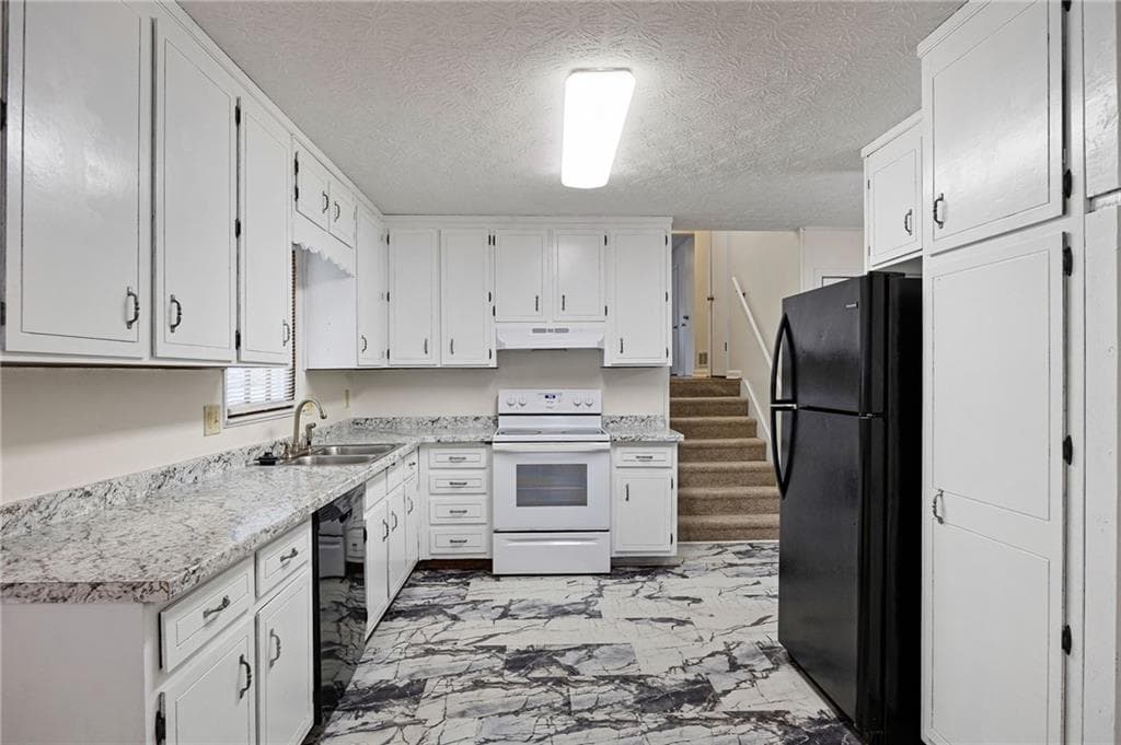 3 bedroom, 2 bathroom, 1,404 sq ft single family residence for sale at 4220 Terrace Drive, Acworth, GA 30101 — photo 10