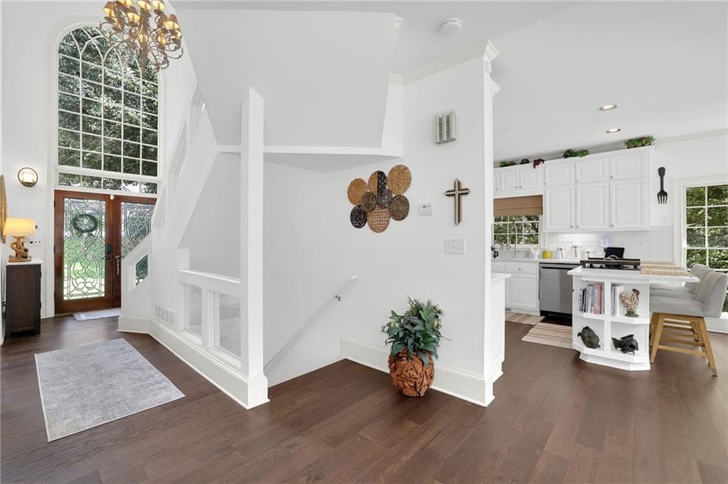 5 bedroom, 4 bathroom, 3,068 sq ft single family residence for sale at 3160 Birchton Street, Johns Creek, GA 30022 — photo 4