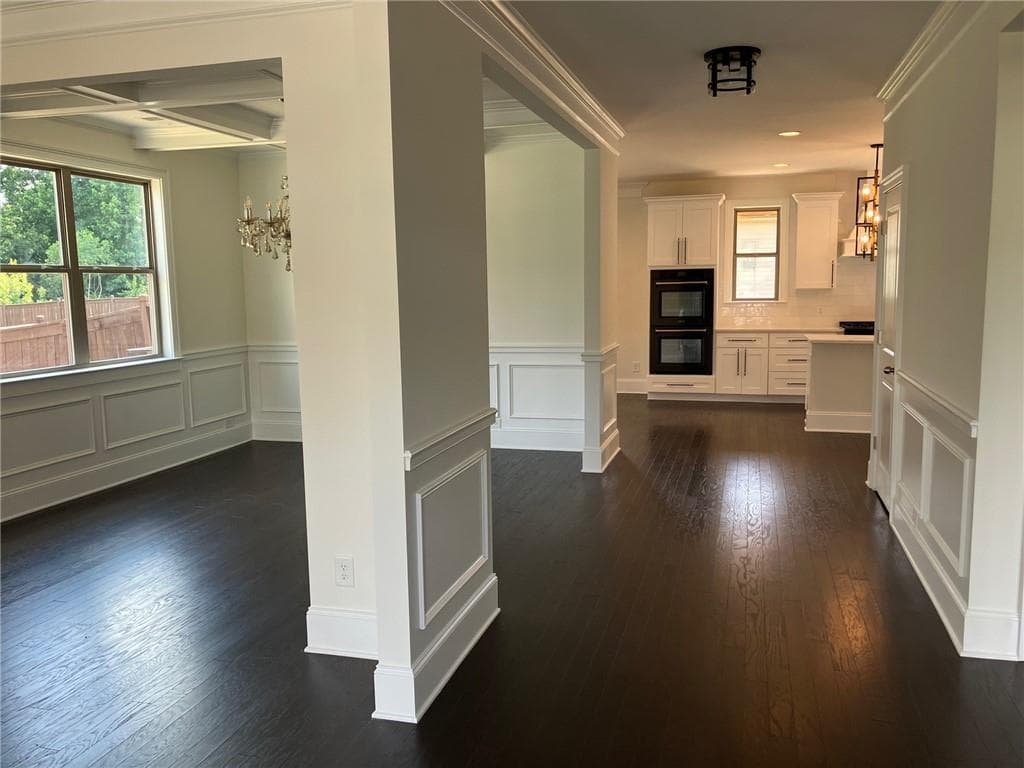 6 bedroom, 4 bathroom, 3,648 sq ft single family residence for sale at 301 Lowell Street, Atlanta, GA 30331 — photo 8
