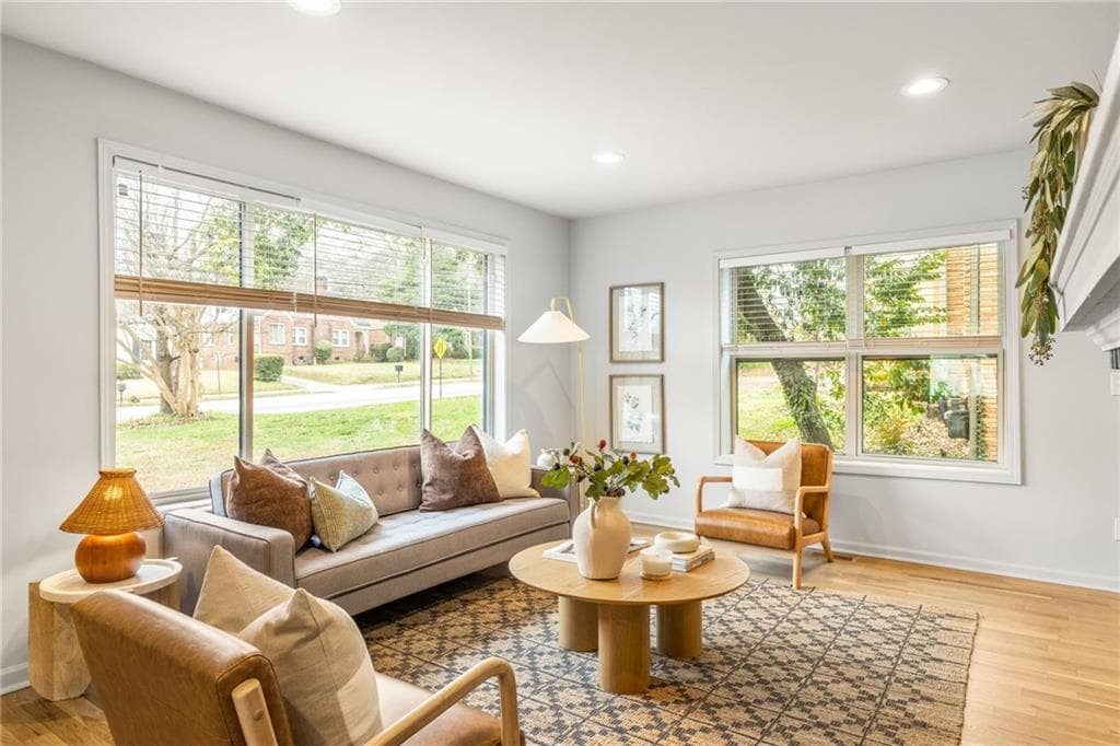 4 bedroom, 3 bathroom, 1,991 sq ft single family residence under contract at 1377 MLK Jr. Drive, Atlanta, GA 30314 — photo 9