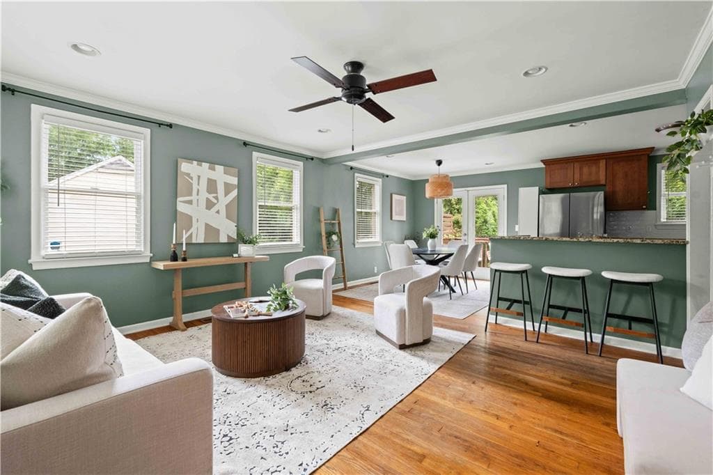 3 bedroom, 2 bathroom, 1,230 sq ft single family residence under contract at 2573 E Tupelo Street, Atlanta, GA 30317 — photo 3