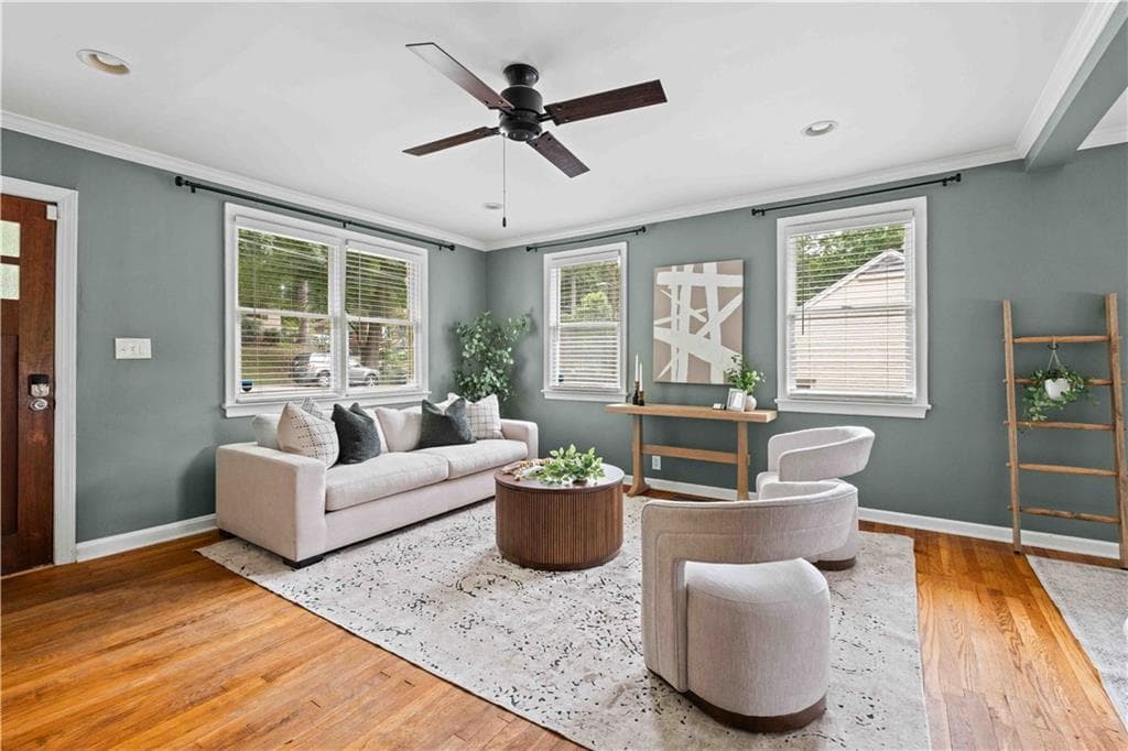 3 bedroom, 2 bathroom, 1,230 sq ft single family residence under contract at 2573 E Tupelo Street, Atlanta, GA 30317 — photo 5
