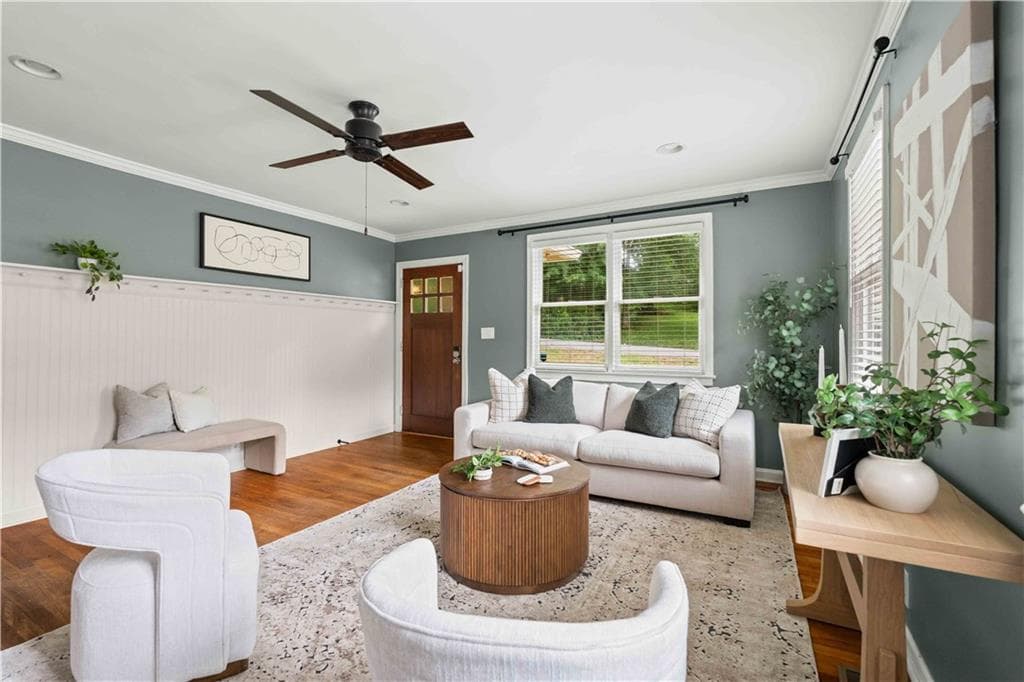 3 bedroom, 2 bathroom, 1,230 sq ft single family residence under contract at 2573 E Tupelo Street, Atlanta, GA 30317 — photo 7