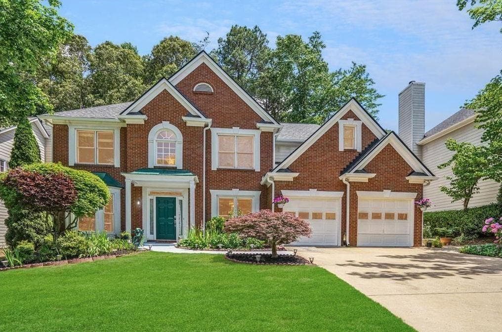 4 bedroom, 3 bathroom, 2,922 sq ft single family residence sold at 2835 Olde Town Park Drive, Norcross, GA 30071
