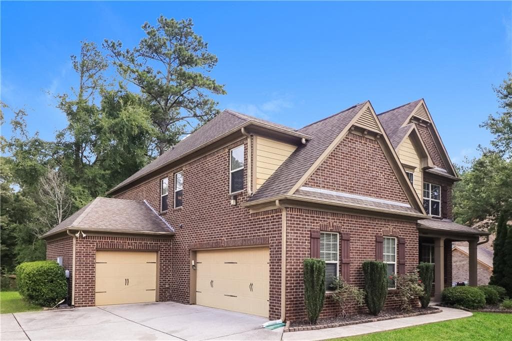 4 bedroom, 4 bathroom, 3,349 sq ft single family residence under contract at 4884 Sydney Lane, Marietta, GA 30066 — photo 2