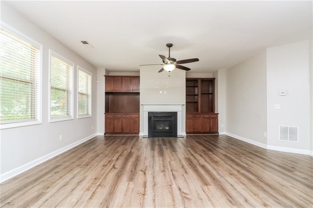 4 bedroom, 4 bathroom, 3,349 sq ft single family residence under contract at 4884 Sydney Lane, Marietta, GA 30066 — photo 9