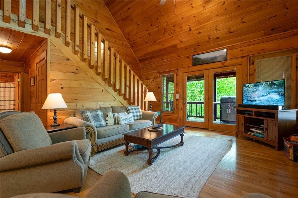 3 bedroom, 3 bathroom, 2,080 sq ft single family residence under contract at 305 Martin Crossing, Cherry Log, GA 30522 — photo 10