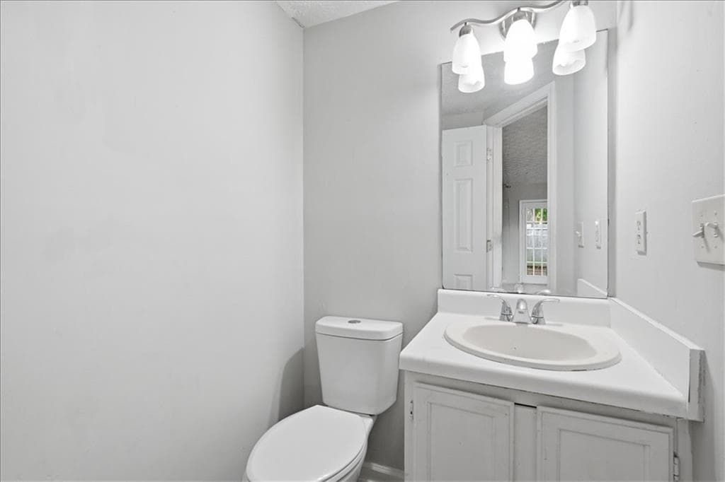 3 bedroom, 3 bathroom, 1,364 sq ft townhouse under contract at 3722 Soapstone Road, Decatur, GA 30034 — photo 9
