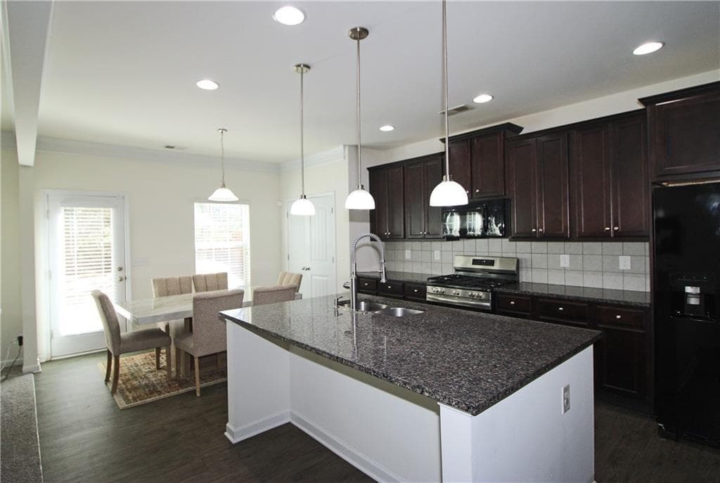 4 bedroom, 3 bathroom, 2,600 sq ft single family residence for rent at 1390 Napa Valley Drive, Lawrenceville, GA 30045 for $2,850 a month — photo 8