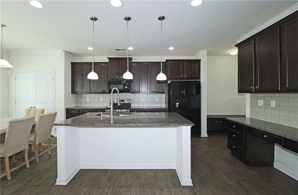 4 bedroom, 3 bathroom, 2,600 sq ft single family residence for rent at 1390 Napa Valley Drive, Lawrenceville, GA 30045 for $2,850 a month — photo 9