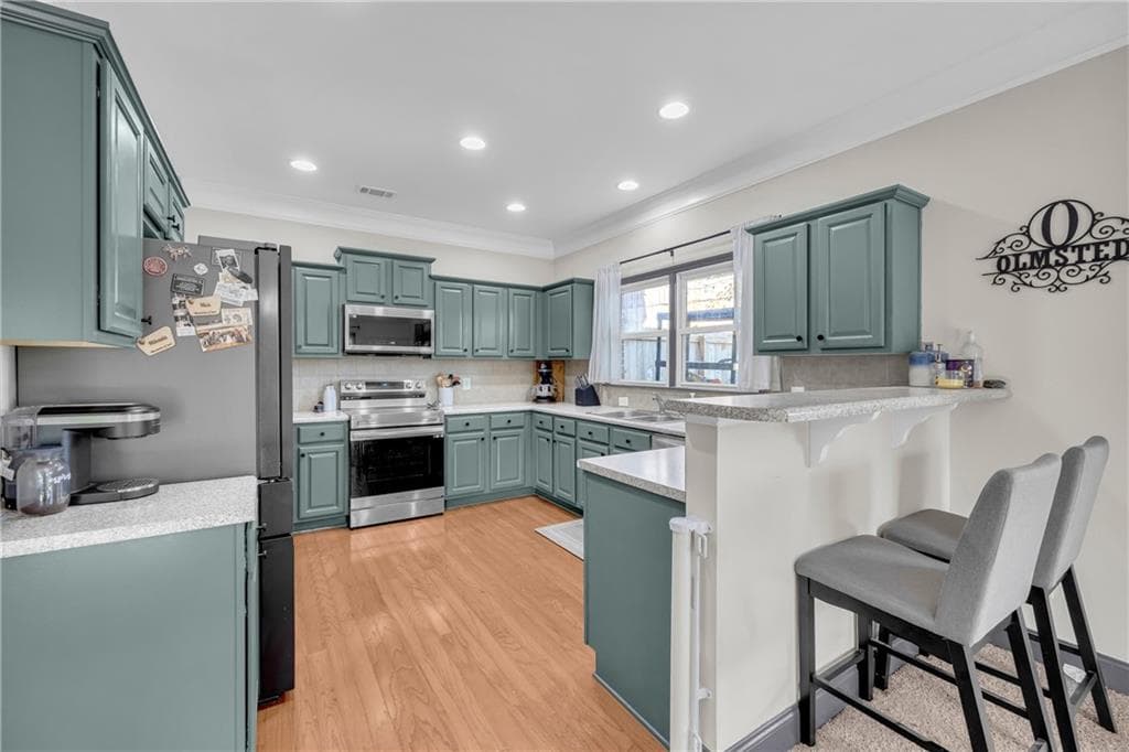 3 bedroom, 3 bathroom, 2,200 sq ft townhouse for sale at 168 Constitution Boulevard 12, Lawrenceville, GA 30046 — photo 9