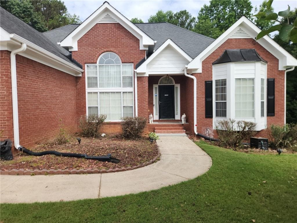 5 bedroom, 4 bathroom, 4,584 sq ft single family residence for sale at 275 Wisteria Boulevard, Covington, GA 30016 — photo 1 of 31