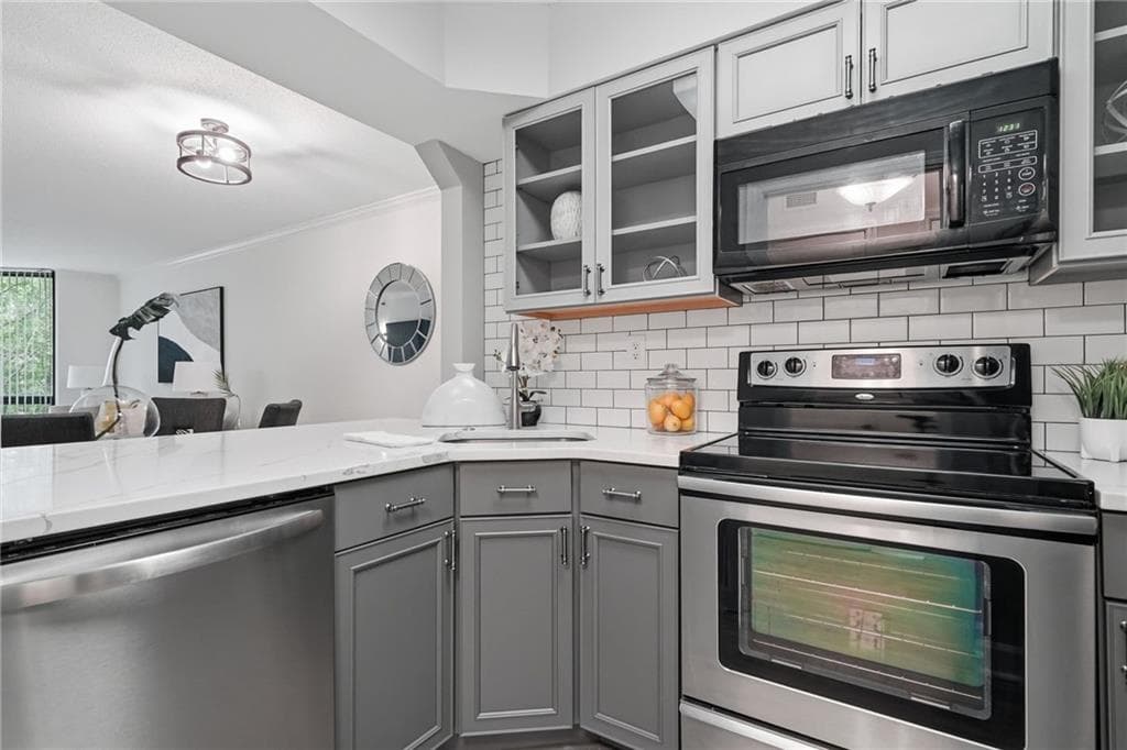 1 bedroom, 1 bathroom, 807 sq ft condominium for sale at 2870 Pharr Court South 207, Atlanta, GA 30305 — photo 10