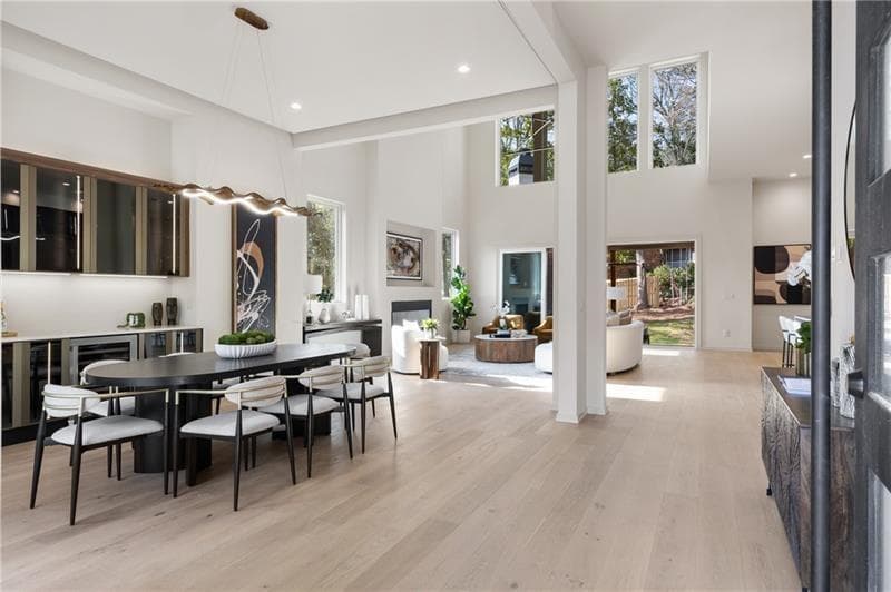 6 bedroom, 8 bathroom, 6,475 sq ft single family residence under contract at 626 Pauley Place, Sandy Springs, GA 30328 — photo 5