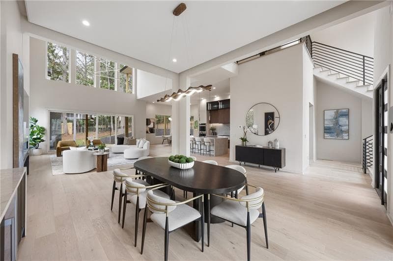 6 bedroom, 8 bathroom, 6,475 sq ft single family residence under contract at 626 Pauley Place, Sandy Springs, GA 30328 — photo 9