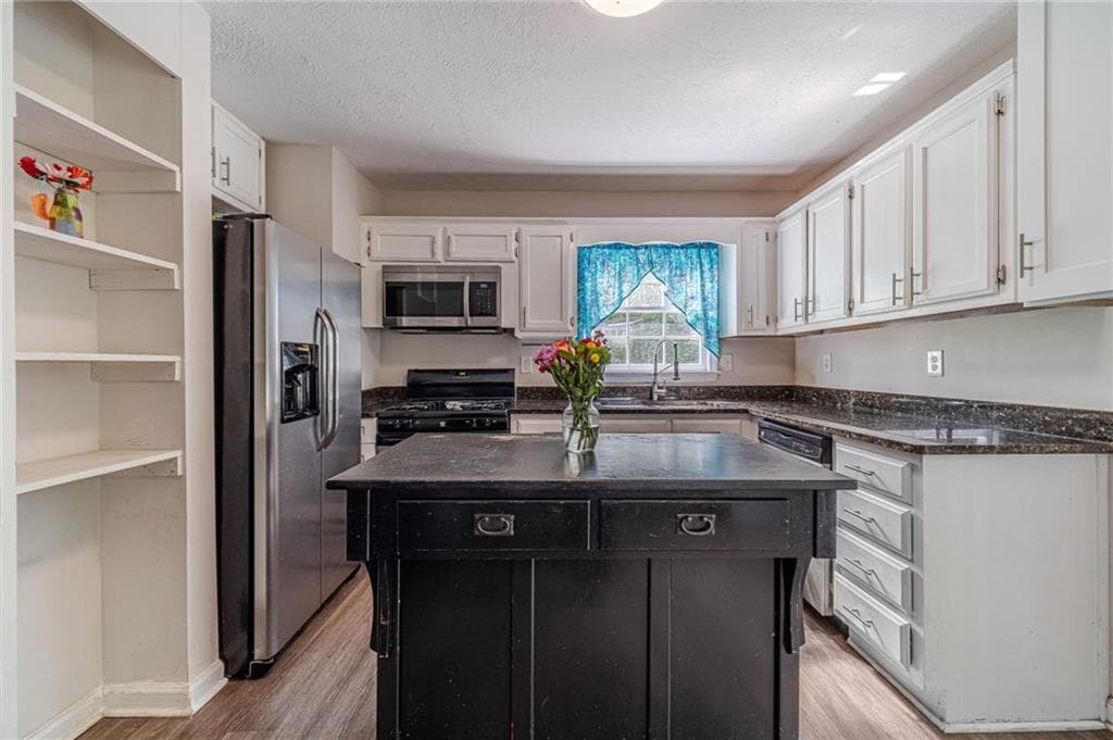 3 bedroom, 3 bathroom, 1,460 sq ft single family residence under contract at 484 Daisy Trail, Lawrenceville, GA 30046 — photo 9