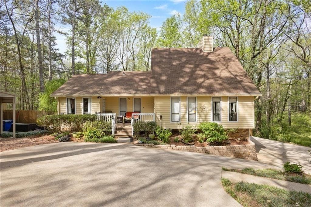 4 bedroom, 3 bathroom, 2,656 sq ft single family residence sold at 6950 Springwood Drive, Douglasville, GA 30135