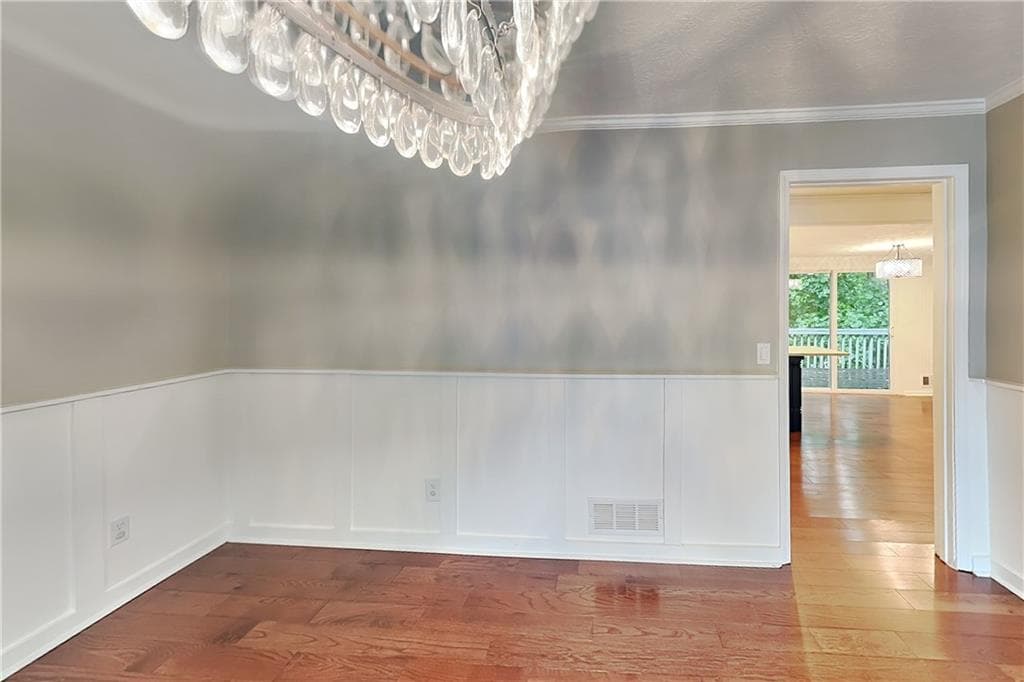 4 bedroom, 4 bathroom, 2,892 sq ft single family residence for rent at 4623 Huntridge Drive, Roswell, GA 30075 for $3,250 a month — photo 6