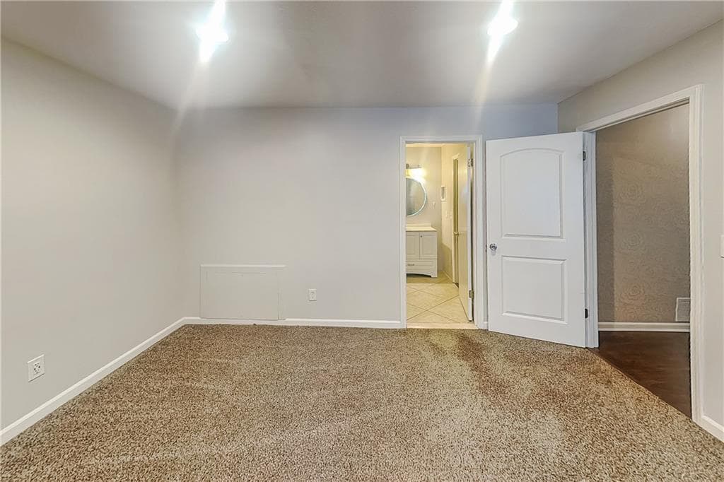 4 bedroom, 4 bathroom, 2,892 sq ft single family residence for rent at 4623 Huntridge Drive, Roswell, GA 30075 for $3,250 a month — photo 9