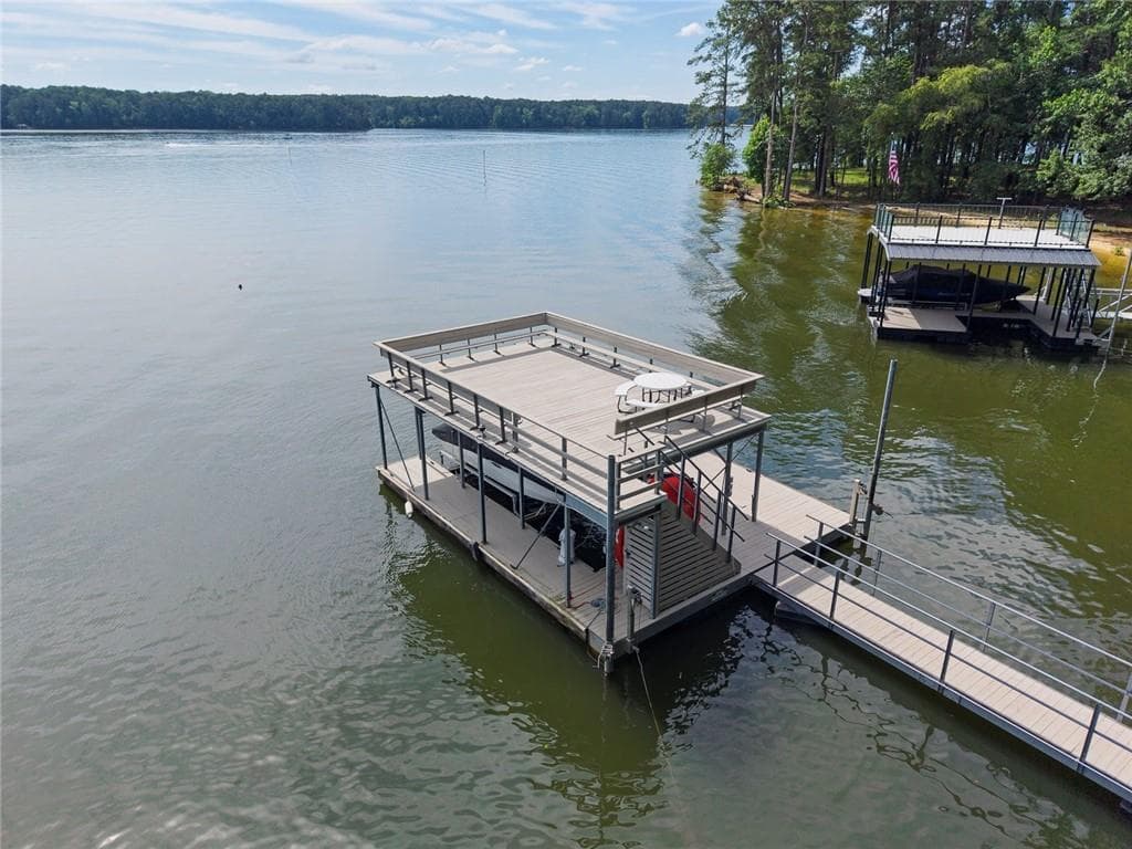 3 bedroom, 2 bathroom, 1,398 sq ft single family residence for sale at 224 Lakeshore Circle, Acworth, GA 30101 — photo 3