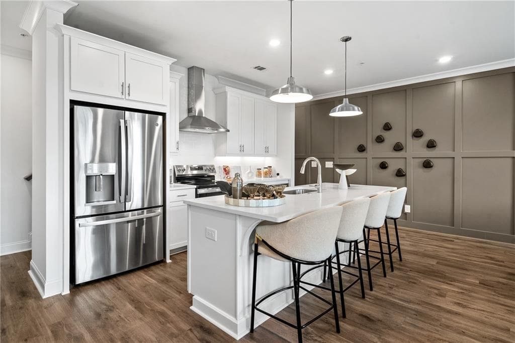 2 bedroom, 3 bathroom, 1,373 sq ft condominium for sale at 534 Alice Way D5, Cumming, GA 30040