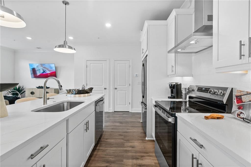 2 bedroom, 3 bathroom, 1,373 sq ft condominium for sale at 534 Alice Way D5, Cumming, GA 30040 — photo 5