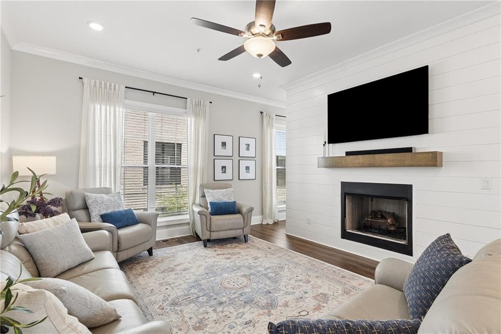 4 bedroom, 4 bathroom, 2,388 sq ft townhouse under contract at 445 Burton Drive, Alpharetta, GA 30009 — photo 6