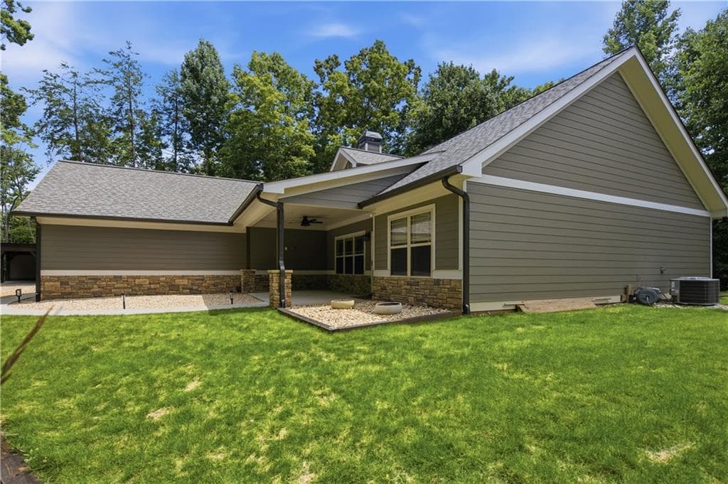 3 bedroom, 2 bathroom, 1,772 sq ft single family residence for sale at 22 Logsplitter Pass, Dahlonega, GA 30533 — photo 2