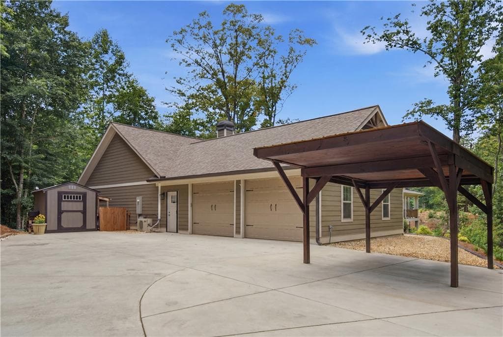 3 bedroom, 2 bathroom, 1,772 sq ft single family residence for sale at 22 Logsplitter Pass, Dahlonega, GA 30533 — photo 3
