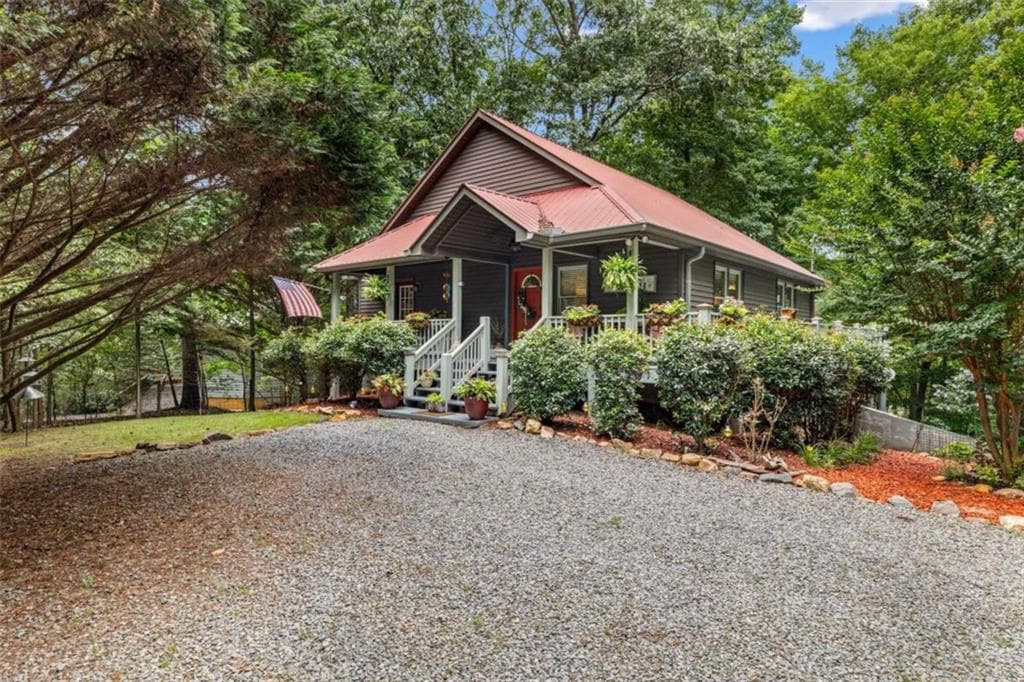 3 bedroom, 3 bathroom, 2,736 sq ft single family residence for sale at 1273 Villa Drive, Ellijay, GA 30540 — photo 1 of 70