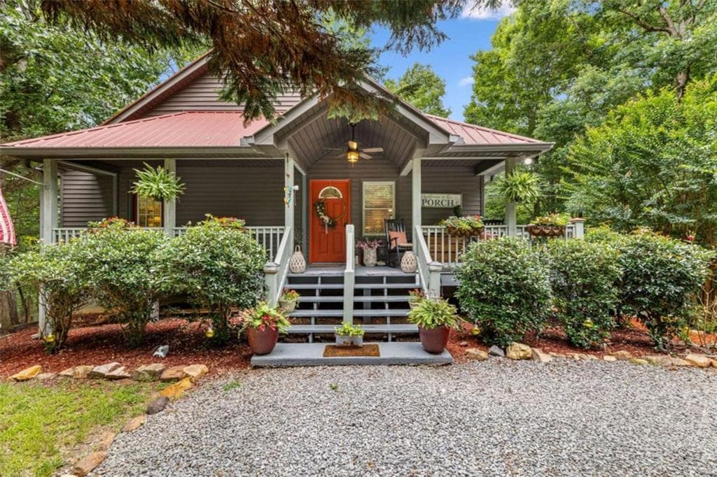 3 bedroom, 3 bathroom, 2,736 sq ft single family residence for sale at 1273 Villa Drive, Ellijay, GA 30540 — photo 2