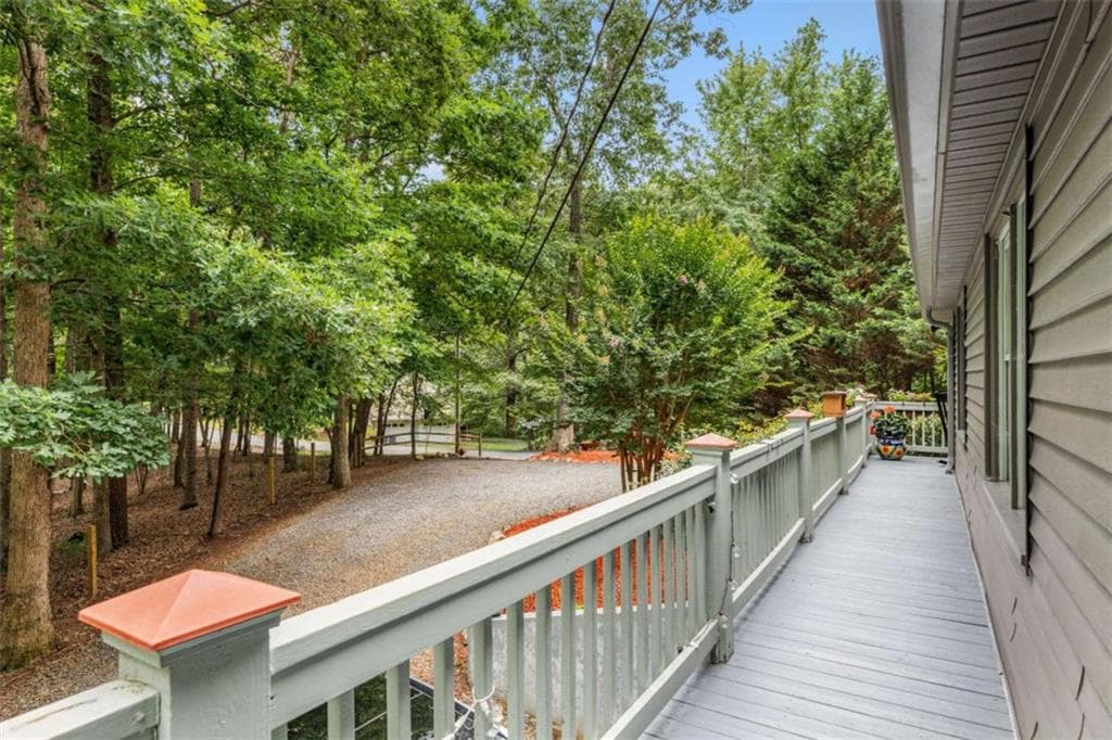 3 bedroom, 3 bathroom, 2,736 sq ft single family residence for sale at 1273 Villa Drive, Ellijay, GA 30540 — photo 9