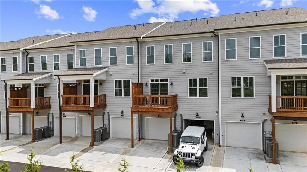 2 bedroom, 3 bathroom, 1,373 sq ft townhouse for sale at 522 Alice Way D11, Cumming, GA 30040 — photo 3