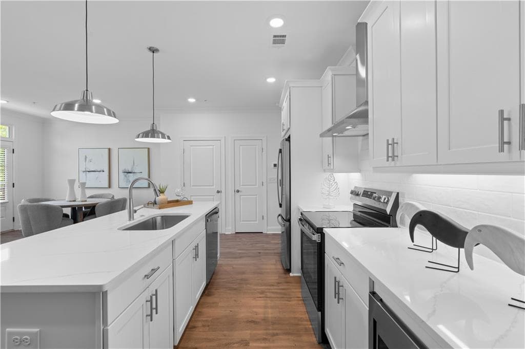 2 bedroom, 3 bathroom, 1,373 sq ft townhouse for sale at 522 Alice Way D11, Cumming, GA 30040 — photo 8