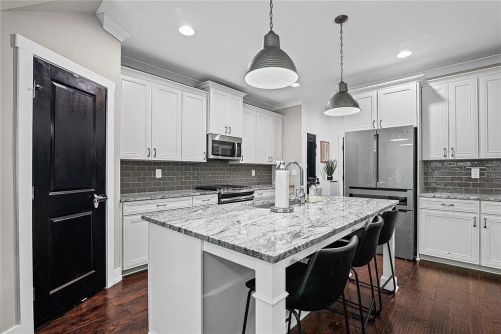 3 bedroom, 4 bathroom, 2,606 sq ft townhouse for sale at 138 Bellehaven Drive, Woodstock, GA 30188 — photo 6