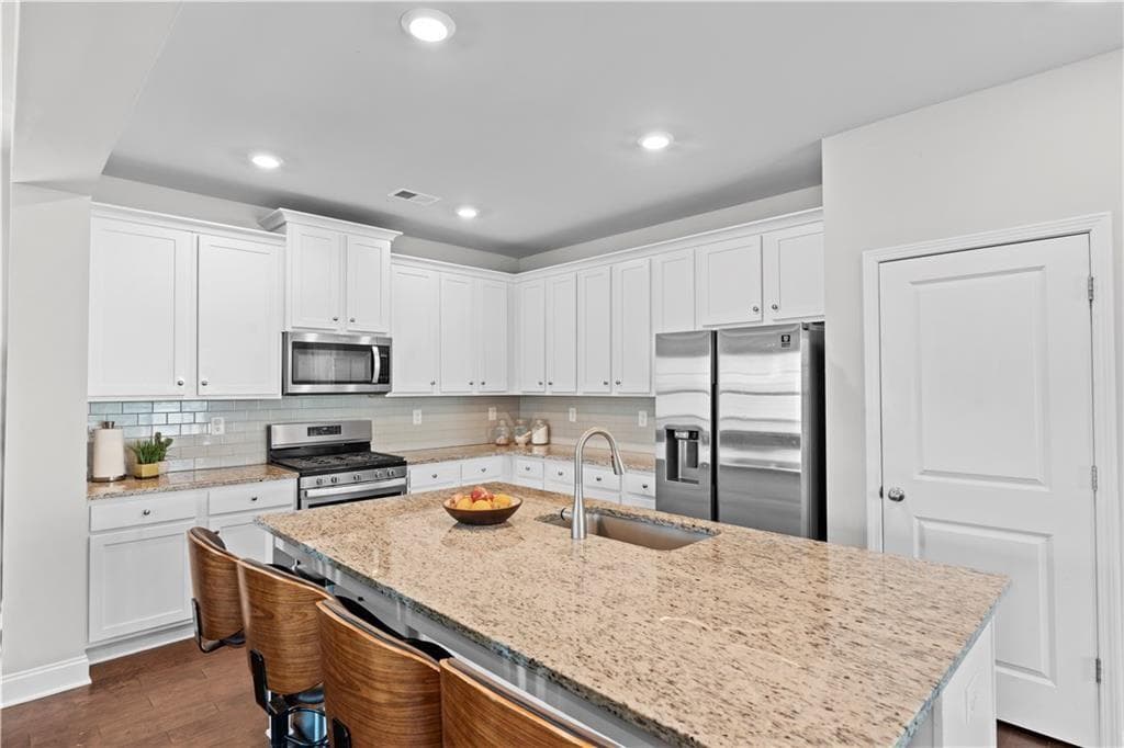 4 bedroom, 4 bathroom, 2,877 sq ft single family residence for sale at 1030 Shy Lane, Marietta, GA 30060 — photo 8