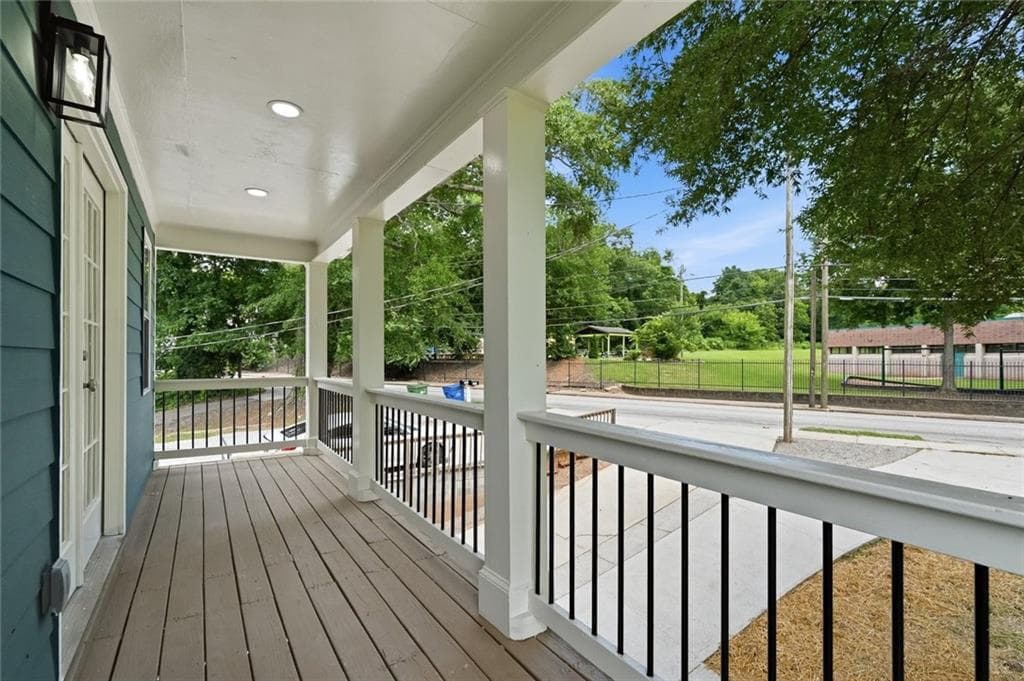 3 bedroom, 3 bathroom, 1,564 sq ft single family residence for sale at 1885 Lakewood Avenue, Atlanta, GA 30315 — photo 4