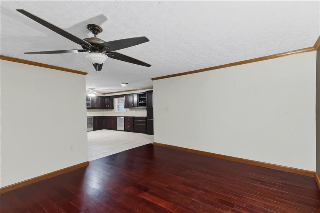 4 bedroom, 4 bathroom, 1,738 sq ft single family residence under contract at 11O HEARTHSTONE Drive, Stockbridge, GA 30281 — photo 9