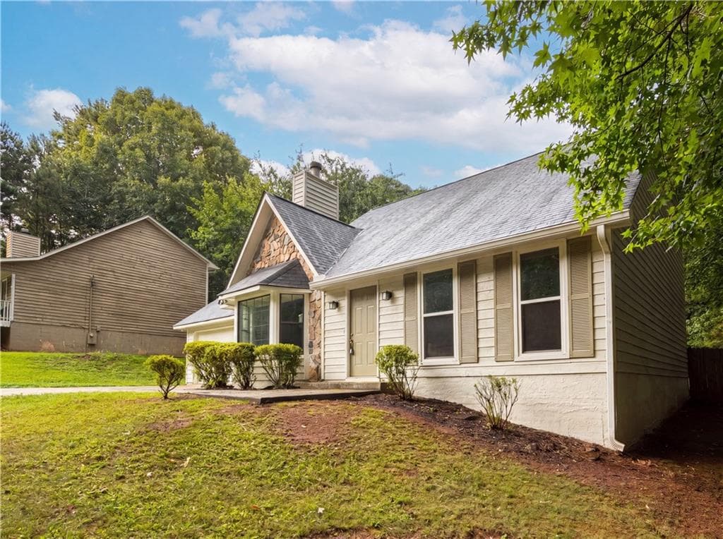 3 bedroom, 2 bathroom, 1,914 sq ft single family residence under contract at 912 Steeple Chase Drive, Lawrenceville, GA 30044 — photo 5