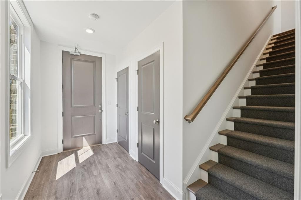 2 bedroom, 3 bathroom, 1,373 sq ft townhouse for sale at 502 Alice Way D21, Cumming, GA 30040 — photo 5