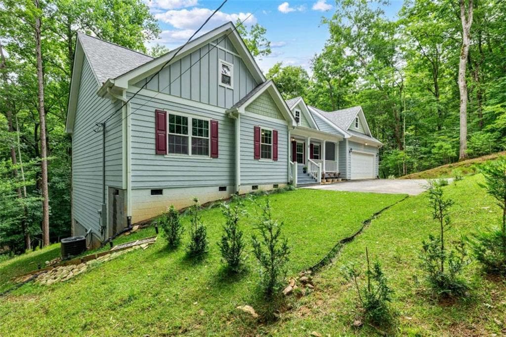 3 bedroom, 2 bathroom, 1,555 sq ft single family residence for sale at 62 Spalding Court, Ellijay, GA 30540 — photo 3