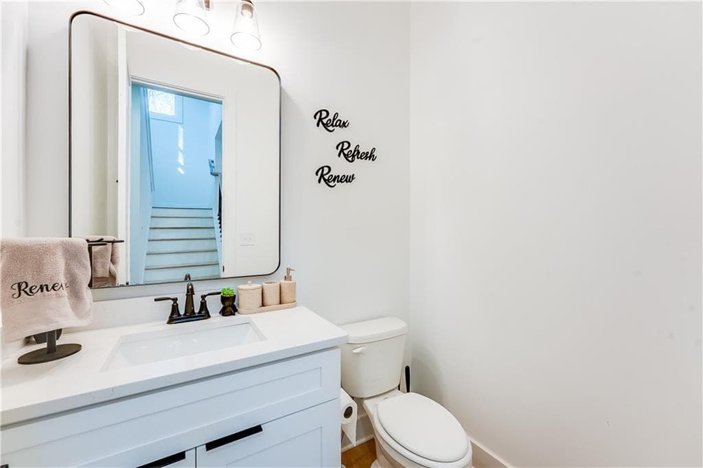 3 bedroom, 3 bathroom duplex for rent at 1239 Plaza Avenue B, Atlanta, GA 30310 for $3,100 a month — photo 9