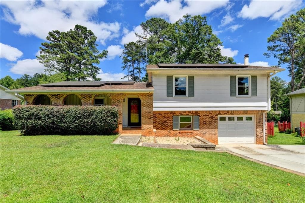 4 bedroom, 3 bathroom, 2,843 sq ft single family residence under contract at 1577 Harbour Oaks Road, Tucker, GA 30084
