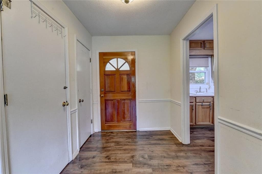 4 bedroom, 3 bathroom, 2,843 sq ft single family residence under contract at 1577 Harbour Oaks Road, Tucker, GA 30084 — photo 5
