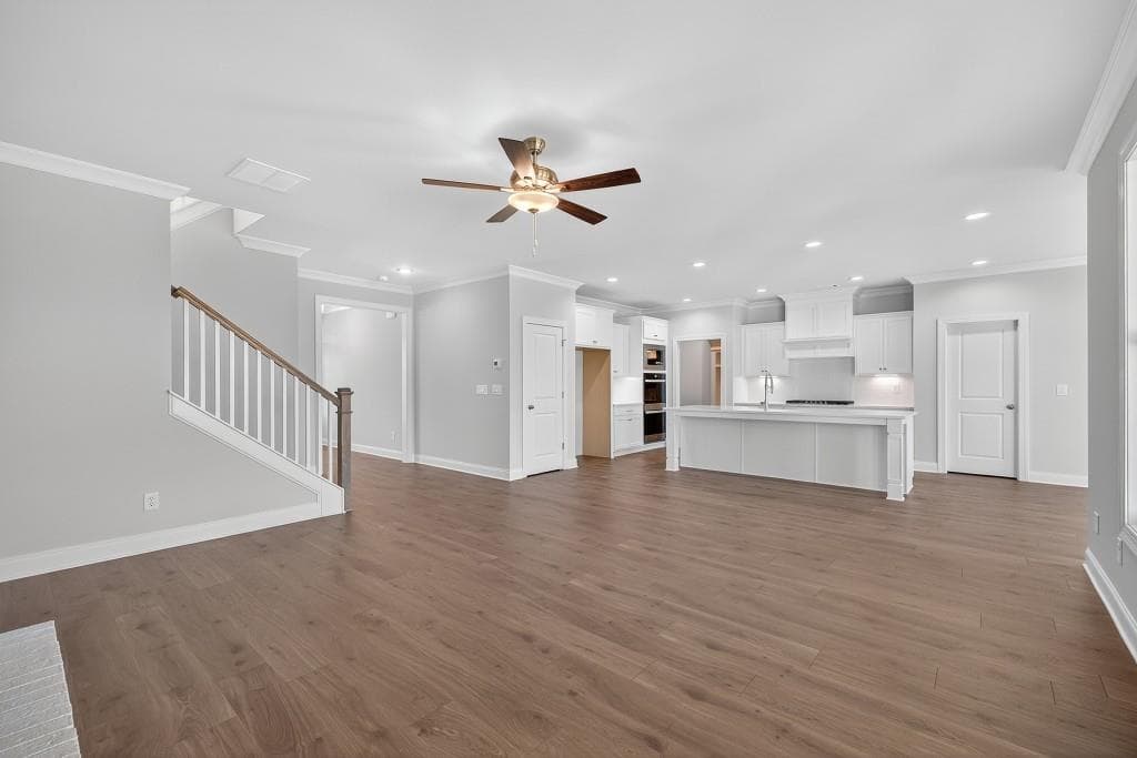4 bedroom, 3 bathroom, 2,633 sq ft single family residence for sale at 5662 Evelyn Lane, Flowery Branch, GA 30542 — photo 10