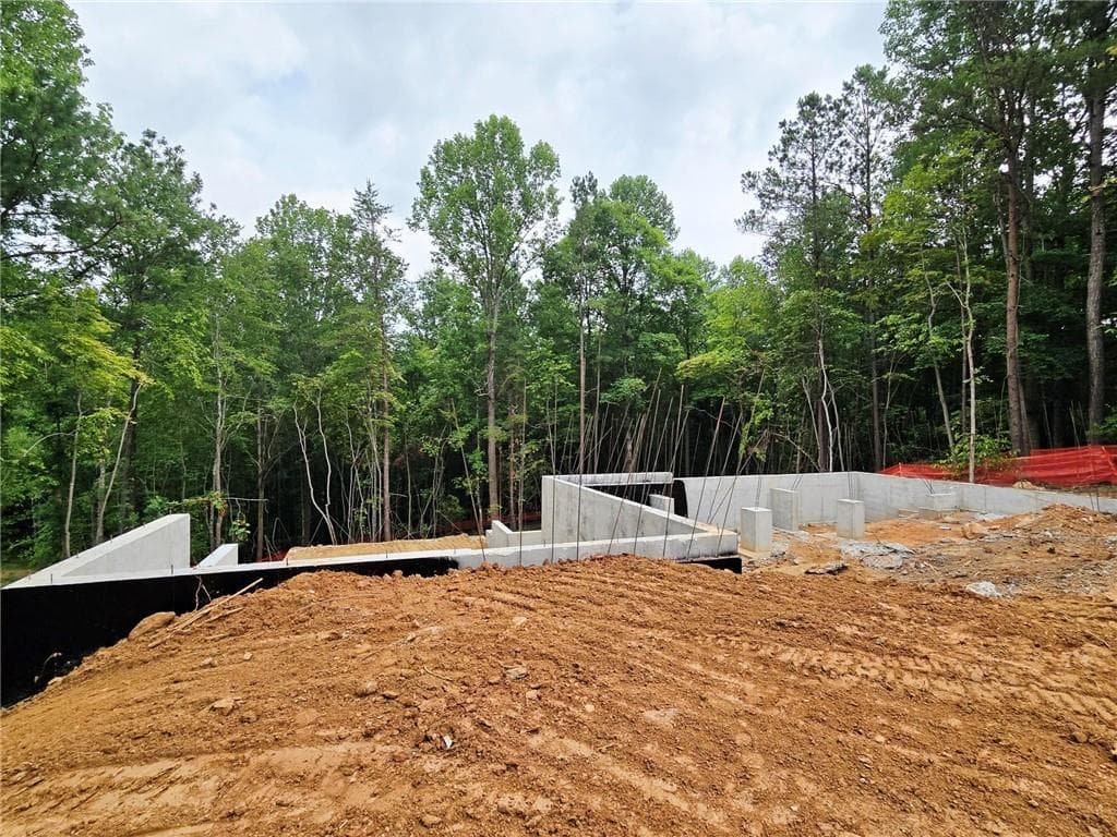 4 bedroom, 5 bathroom, 4,864 sq ft single family residence for sale at 280 Winterberry Way, Roswell, GA 30075 — photo 2