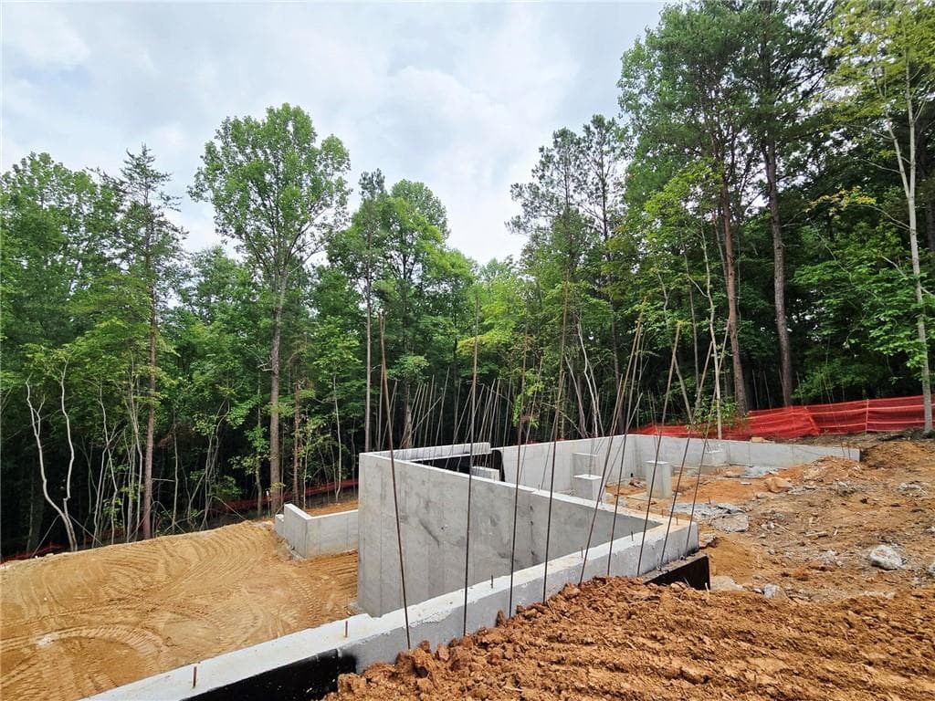 4 bedroom, 5 bathroom, 4,864 sq ft single family residence for sale at 280 Winterberry Way, Roswell, GA 30075 — photo 3