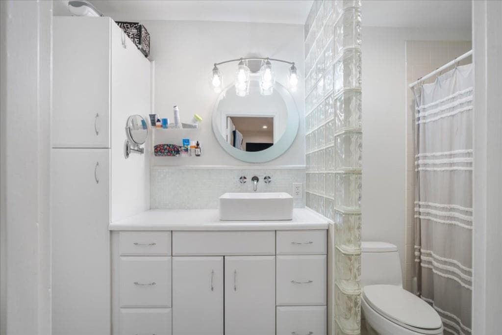 3 bedroom, 3 bathroom, 1,632 sq ft townhouse under contract at 47 Ivy Trail, Atlanta, GA 30342 — photo 5